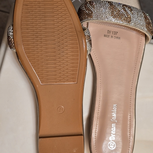 Sandals - Picture 3 of 3